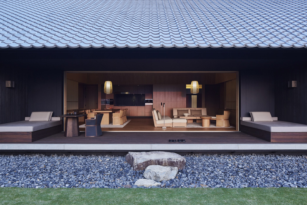 RS2891_Amanemu-Villa-exterior-lpr-11-1050x700